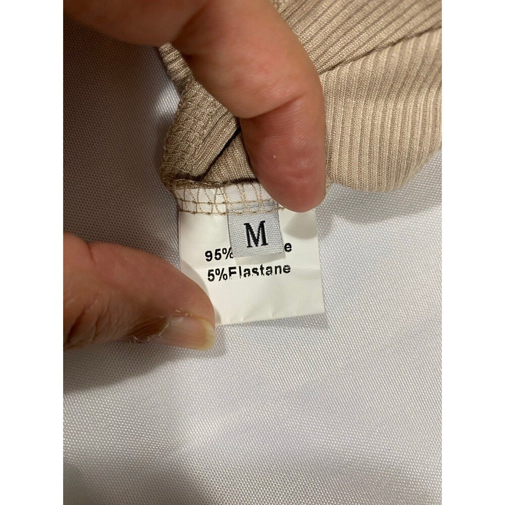 NWT Quinsen Womens long flowy figure- hugging maxi dress in neutral beige size M - Picture 9 of 12